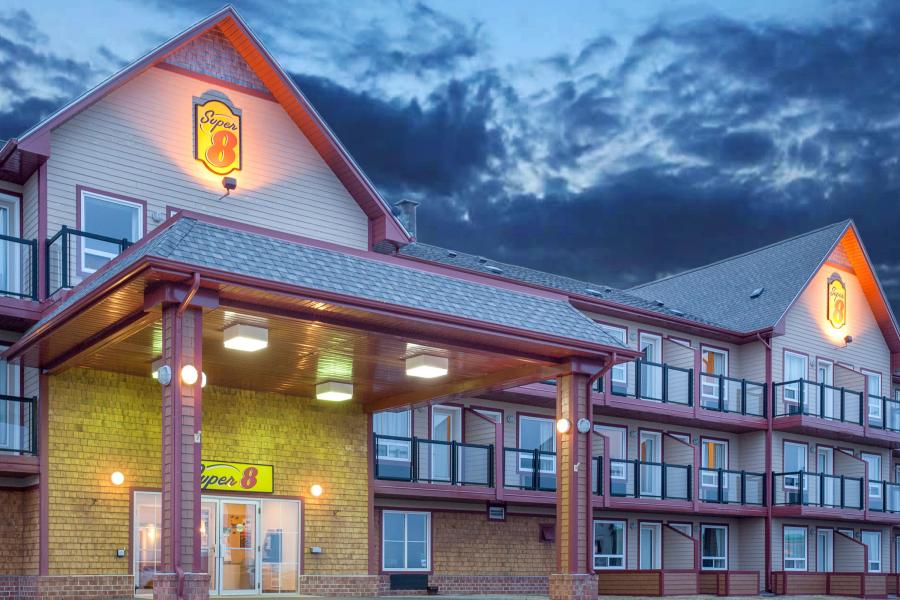 Motel Super 8 Caraquet | #ExploreNB / Tourisme Nouveau-Brunswick